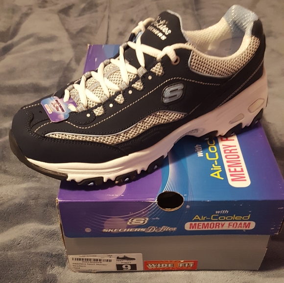 skechers 9 wide